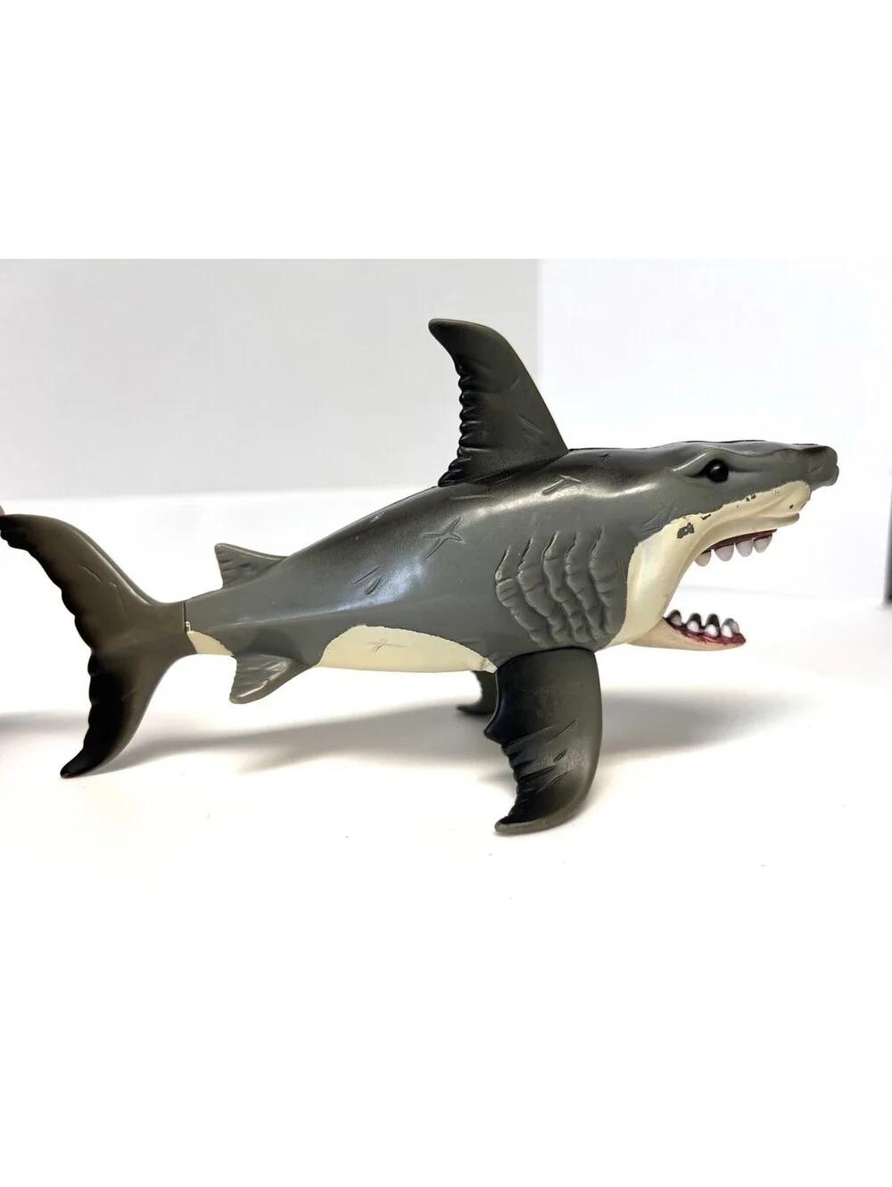 Vintage Toys R Us Shark Figure Biting Action Fin Chomp 8